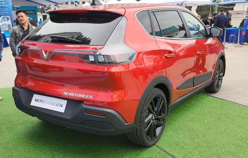 Chiêm ngưỡng 2 “tân binh” xe điện VinFast Herio Green và Nerio Green