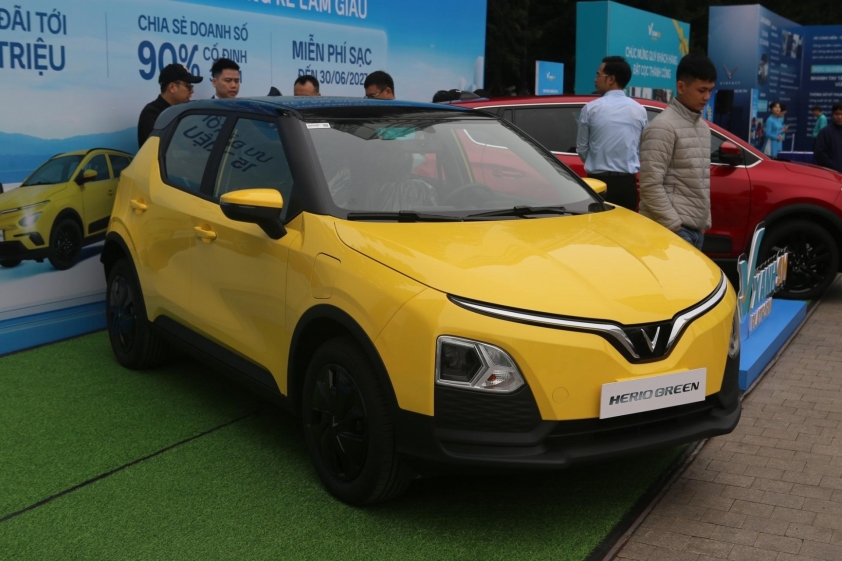 Chiêm ngưỡng 2 “tân binh” xe điện VinFast Herio Green và Nerio Green