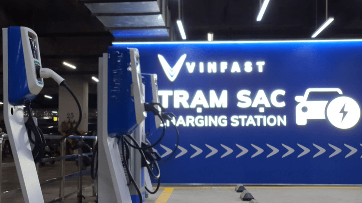 Pin Và Trạm Sạc Ô Tô điện