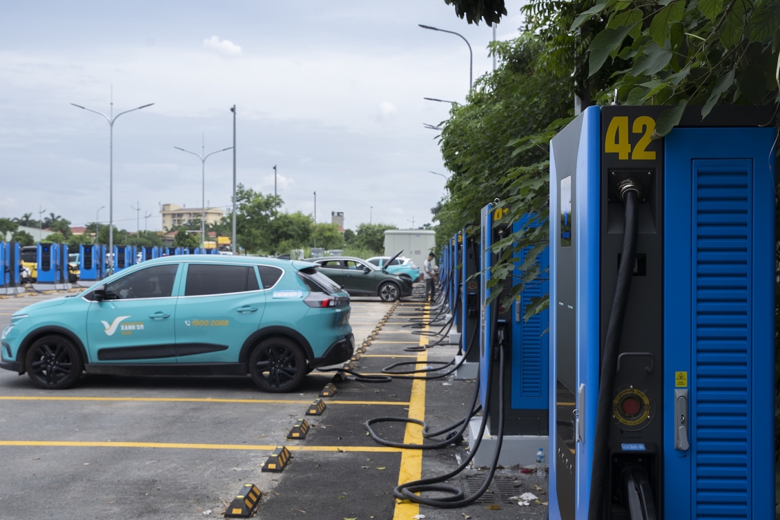 V-Green khai trương trạm sạc siêu nhanh lớn nhất Hà Nội: 42 trụ sạc, 84 xe có thể sạc cùng lúc